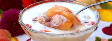 десерт из персиков с грецкими орехами и йогуртом. Шаг 5