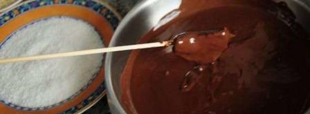 фрукты в шоколаде. Шаг 7