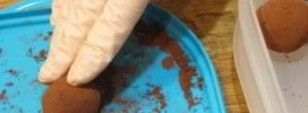 конфеты из сухарей и меда. Шаг 3