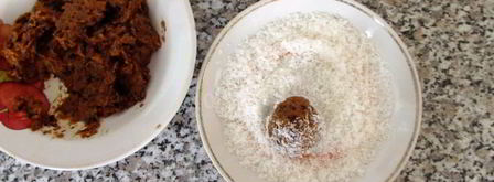 конфеты из сухофруктов в блендере. Шаг 3