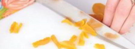 шоколадные конфеты с орехами и курагой. Шаг 2