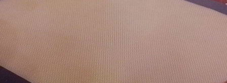 бисквитный рулет с вишневым кремом и малиной. Шаг 6