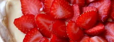 павлова с клубникой и заварным кремом. Шаг 7