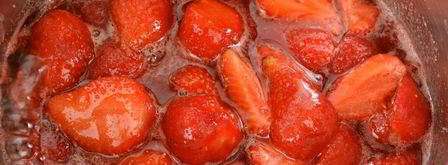 сладкие корзинки с творожным кремом и клубникой. Шаг 3