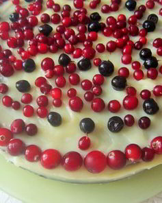 Тортик с заварным кремом и ягодами