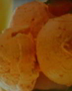 Домашнее мороженое с клубникой