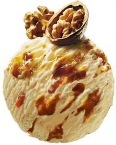 Мороженое с грецким орехом и кленовым сиропом