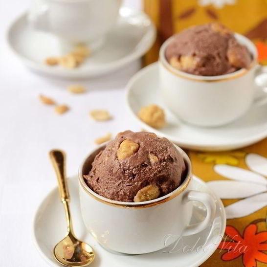 Рецепт шоколадна-арахисового мороженого