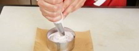 легкий мусс с клюквенно-медовым соусом. Шаг 4