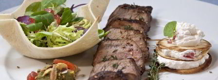 нежная говядина с муссом из кабачка и кремом из козьего сыра. Шаг 8