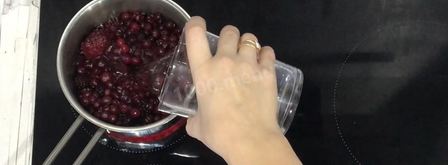 ягодный мусс с ежевикой и клюквой. Шаг 2