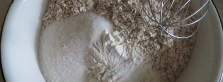 овсяный крамбл с ягодами. Шаг 2