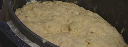 кулич с миндалем и изюмом. Шаг 11