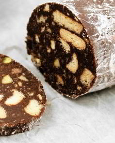 Шоколадная колбаска из печенья и какао