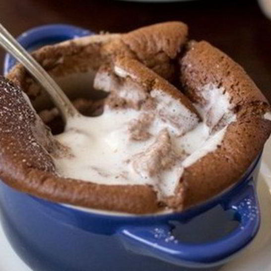 Рецепт шоколадного суфле с кремом в духовке