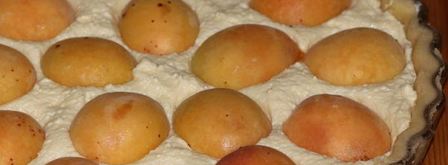 сладкий киш с творожным суфле и абрикосами. Шаг 17