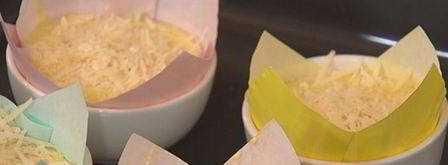 суфле с горошком, грюйером и розовым перцем. Шаг 10