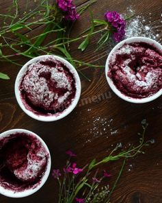 Запеченное суфле из жимолости