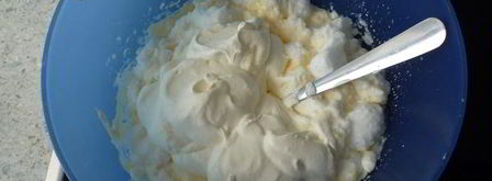 изысканный тирамису с яйчным ликером. Шаг 3