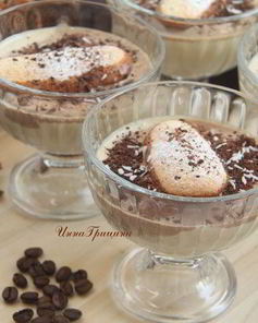 Кофейно-кокосовый тирамису