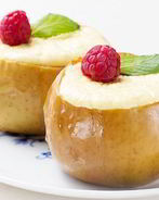 Запеченные яблоки с творогом