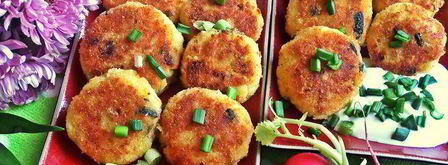 биточки из картофеля и творога с маслинами. Шаг 9