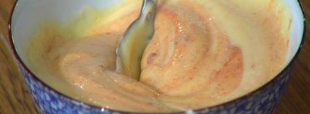 биточки из крабового мяса, огурцов и каперсов. Шаг 9