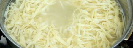 домашняя лапша двух видов. Шаг 9