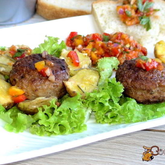 Рецепт фрикадельки джинга с сальсой из запеченных перцев с гарниром из молодого картофеля