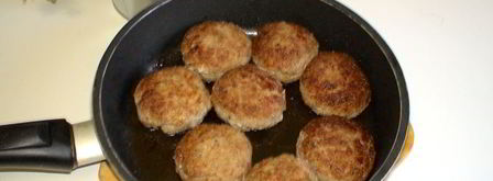 фрикадельки джинга с сальсой из запеченных перцев с гарниром из молодого картофеля. Шаг 5