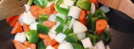 фрикадельки из курицы в чили соусе с овощами. Шаг 6