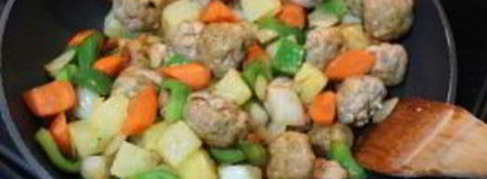 фрикадельки из курицы в чили соусе с овощами. Шаг 7