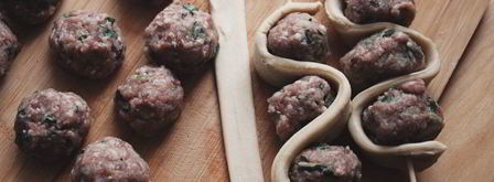 фрикадельки на шпажке с томатным соусом. Шаг 5