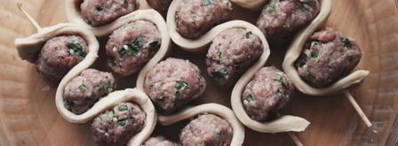 фрикадельки на шпажке с томатным соусом. Шаг 6