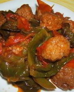 Фрикадельки с зелеными перчиками