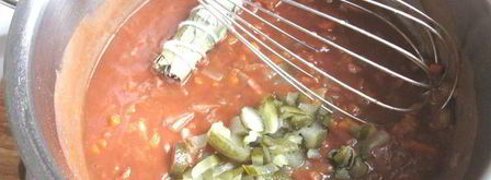 фрикадельки в пикантном соусе с пастой. Шаг 8