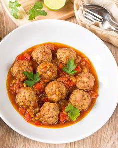 Карри с фрикадельками и сладким перцем