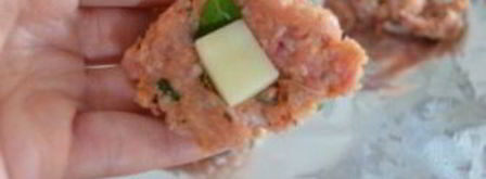 мясные шарики с моцареллой в томатном соусе. Шаг 6