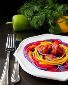 Праздничные спагетти с фрикадельками