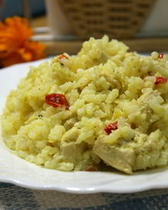 Ароматный рис с курицей и овощами в сливках