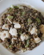 Чечевица с куриным филе