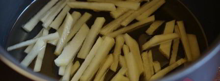 картофель фри в мультиварке. Шаг 3