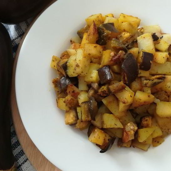 Рецепт картофеля с баклажаном в духовке