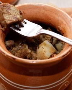 Картофель с говядиной в духовке