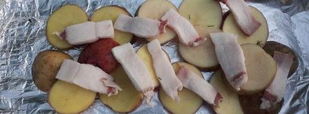 картофель с салом и укропом на мангале. Шаг 2