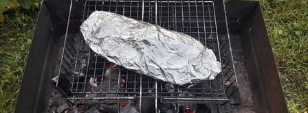 картофель с салом и укропом на мангале. Шаг 5