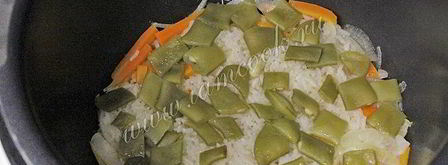 рис с овощами в мультиварке. Шаг 5