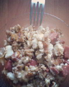 Завтрак по-мужски из жареной гречки с адыгейским сыром