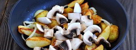 жареная картошка с капустой на сковороде. Шаг 5