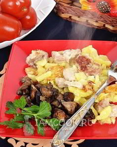 Жареная картошка с мясом в мультиварке